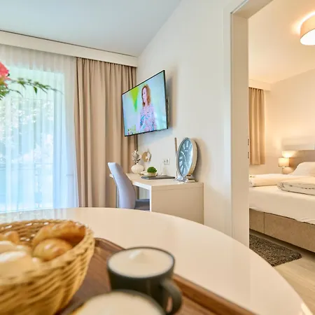 - Zollner Hotel apartamentowy