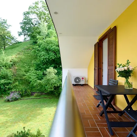 Hotel apartamentowy - Zollner