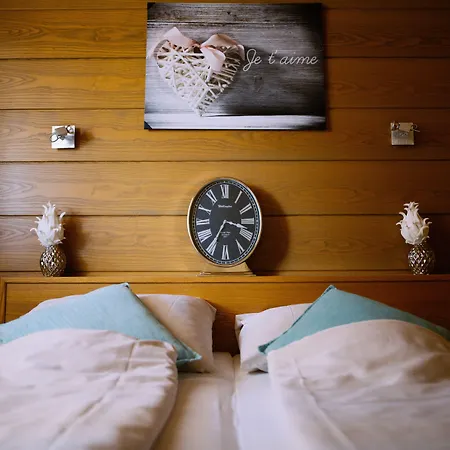 - Zollner فيلاخ