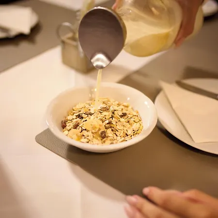 - Zollner Апарт-отель Филлах