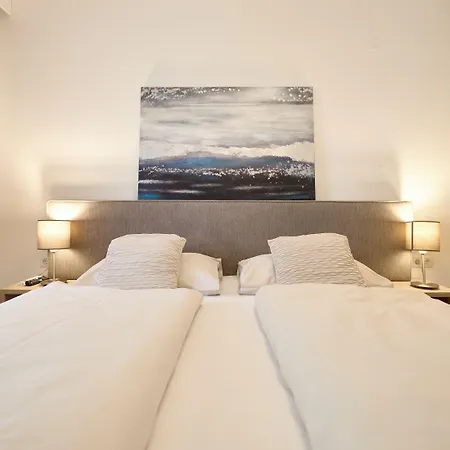 - Zollner Hotel apartamentowy
