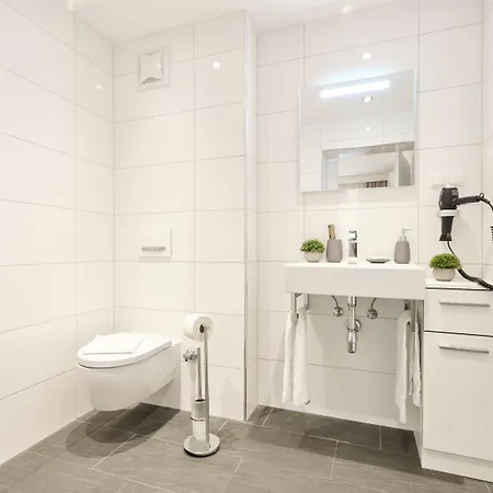 - Zollner فيلاخ