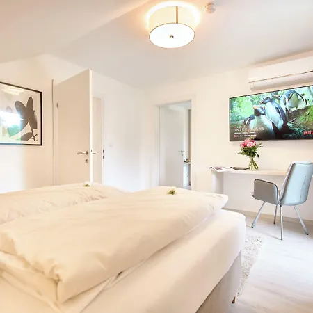 - Zollner Aparthotel