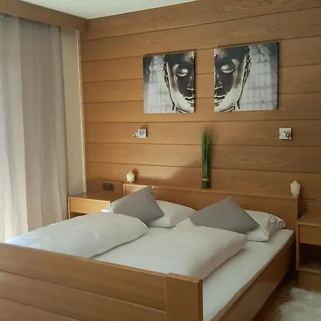- Zollner Hotel apartamentowy Villach