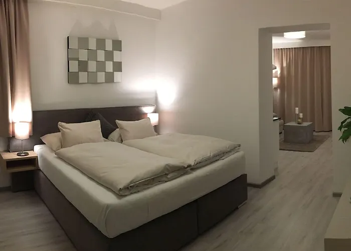 - Zollner Aparthotel