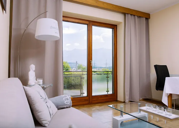 - Zollner וילאך